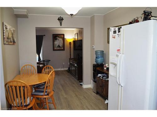 33-470 Second Street, London, ON - Indoor Photo Showing Dining Room
