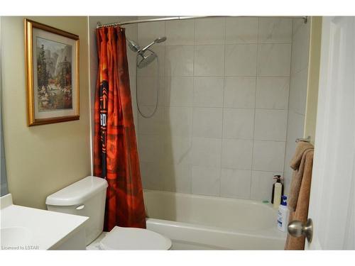 33-470 Second Street, London, ON - Indoor Photo Showing Bathroom