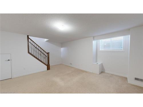 93-1061 Eagletrace Drive, London, ON - Indoor Photo Showing Other Room