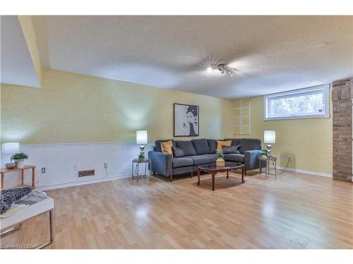 76 Speight Crescent, London, ON - Indoor Photo Showing Living Room With Fireplace