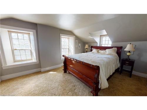 1745 Kilally Road, London, ON - Indoor Photo Showing Bedroom