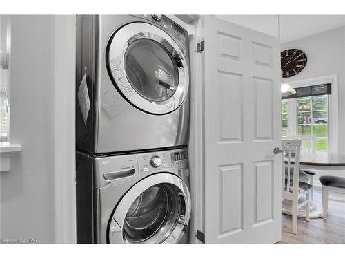 80-1100 Byron Baseline Road, London, ON - Indoor Photo Showing Laundry Room