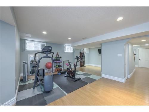 406 Whisker Street, London, ON - Indoor Photo Showing Gym Room