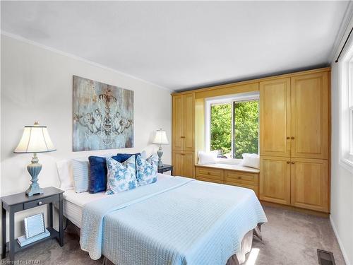 22 Alayne Crescent, London, ON - Indoor Photo Showing Bedroom