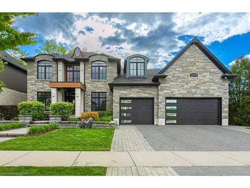 3553 Settlement Trail, London, ON - Outdoor With Facade