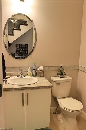 26 Kyle Court, Aylmer, ON - Indoor Photo Showing Bathroom