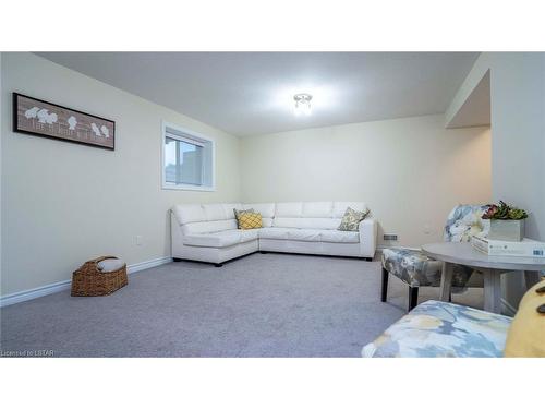 89-1061 Eagletrace Drive Drive, London, ON - Indoor