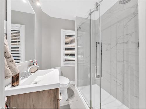 1317 Lillian Avenue, Windsor, ON - Indoor Photo Showing Bathroom
