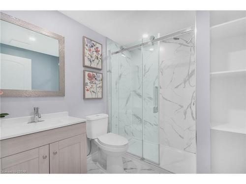 528 Kininvie Drive, London, ON - Indoor Photo Showing Bathroom