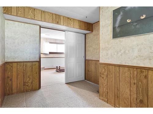 121 Goldwick Crescent, London, ON - Indoor Photo Showing Other Room