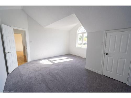 8476 Richmond Road, Aylmer, ON - Indoor Photo Showing Other Room