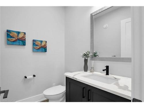 2869 Heardcreek Trail, London, ON - Indoor Photo Showing Bathroom
