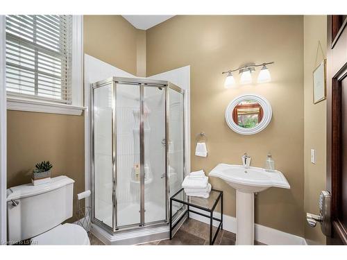 1185 Richmond Street, London, ON - Indoor Photo Showing Bathroom