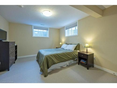 23-234 Peach Tree Boulevard, St. Thomas, ON - Indoor Photo Showing Bedroom