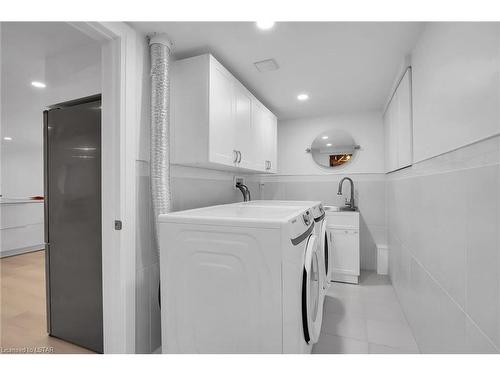 259 Windermere Road, London, ON - Indoor Photo Showing Laundry Room