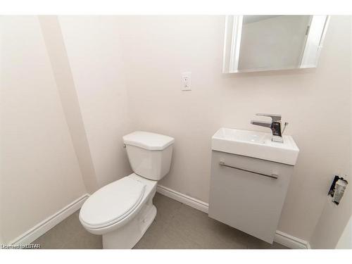 108 Marlborough Avenue, London, ON - Indoor Photo Showing Bathroom