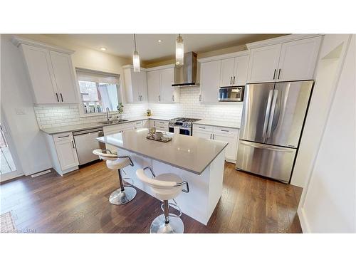 1345 Dyer Crescent, London, ON - Indoor Photo Showing Kitchen With Upgraded Kitchen