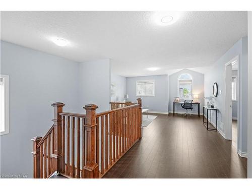 943 Grenfell Drive, London, ON - Indoor Photo Showing Other Room