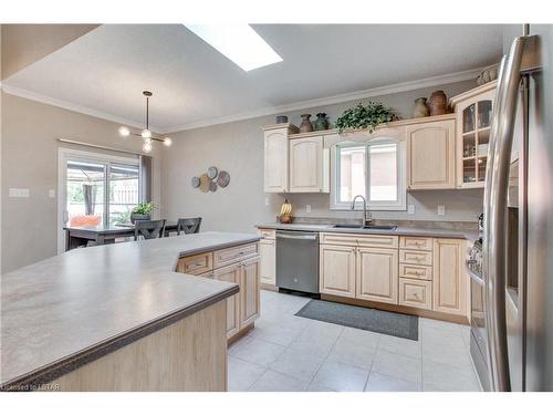 795 Nadine Avenue, London, ON - Indoor Photo Showing Kitchen With Double Sink