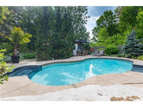 4-80 Barton Street, London, ON - Outdoor With In Ground Pool With Backyard