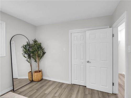67 Agincourt Gardens, London, ON - Indoor Photo Showing Other Room
