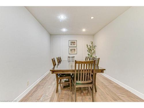 1 Highland Drive, Tillsonburg, ON - Indoor Photo Showing Dining Room