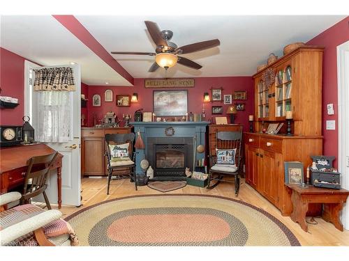 139 St George Street, St. Thomas, ON - Indoor With Fireplace