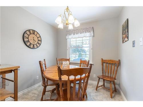10 Jena Crescent, London, ON - Indoor Photo Showing Dining Room