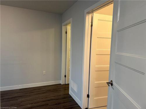 953 Manhattan Way, London, ON - Indoor Photo Showing Other Room