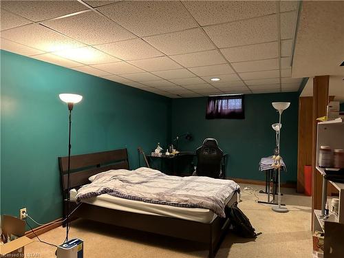 38 Repton Avenue, London, ON - Indoor Photo Showing Bedroom