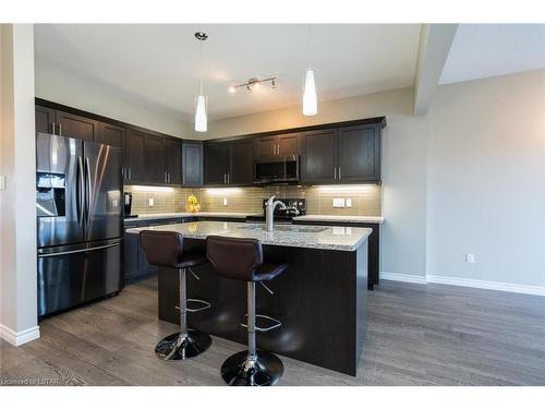 41-1924 Cedarhollow Boulevard, London, ON - Indoor Photo Showing Kitchen With Stainless Steel Kitchen With Upgraded Kitchen