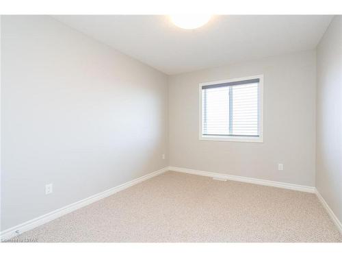 41-1924 Cedarhollow Boulevard, London, ON - Indoor Photo Showing Other Room