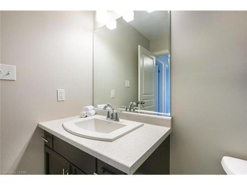 41-1924 Cedarhollow Boulevard, London, ON - Indoor Photo Showing Bathroom