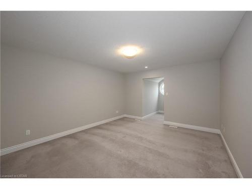 24-2215 Callingham Drive, London, ON - Indoor Photo Showing Other Room