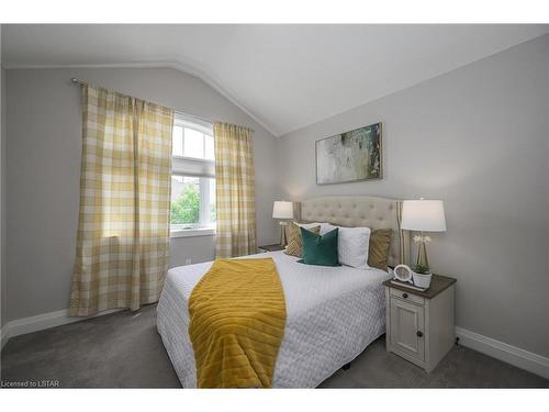 47-1061 Eagletrace Drive Drive, London, ON - Indoor Photo Showing Bedroom