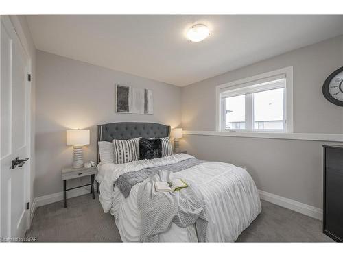 47-1061 Eagletrace Drive Drive, London, ON - Indoor Photo Showing Bedroom