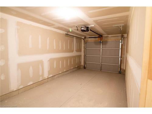 254 Edgevalley Road, London, ON - Indoor Photo Showing Garage