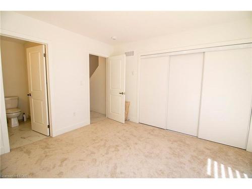 254 Edgevalley Road, London, ON - Indoor Photo Showing Other Room