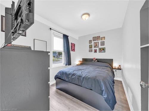 2645-2643 Whelpton Street, Windsor, ON - Indoor Photo Showing Bedroom