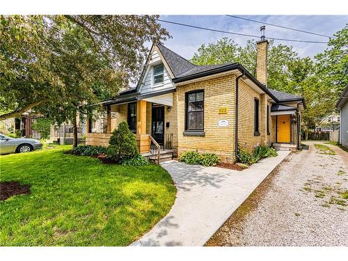 922 Dufferin Street, London, ON - Outdoor With Exterior