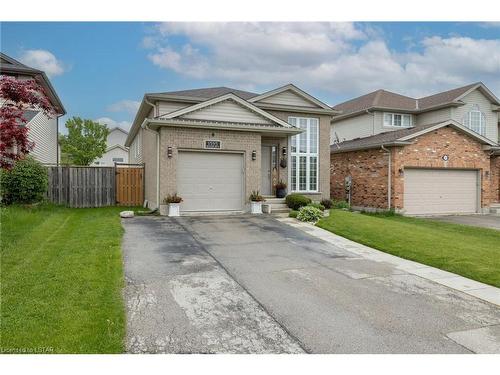 1595 Benjamin Drive, London, ON - Outdoor With Facade