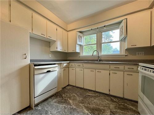 287 Wedgewood Drive, London, ON - Indoor Photo Showing Kitchen