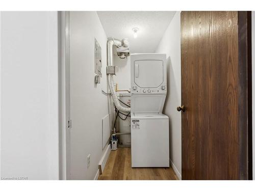 1612-45 Pond Mills Road, London, ON - Indoor Photo Showing Laundry Room