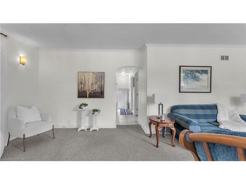 769 Quebec Street, London, ON - Indoor Photo Showing Living Room