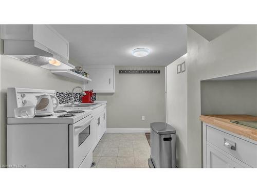 769 Quebec Street, London, ON - Indoor Photo Showing Laundry Room