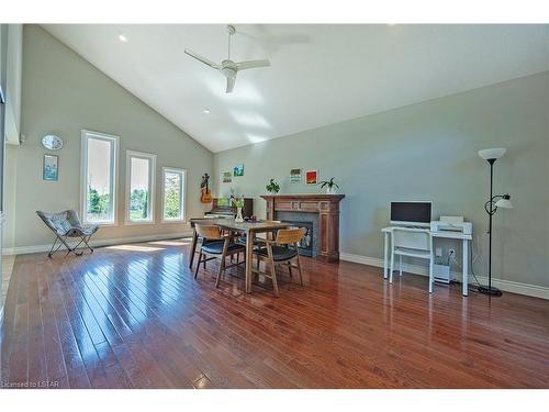 827 Garibaldi Avenue, London, ON - Indoor Photo Showing Dining Room