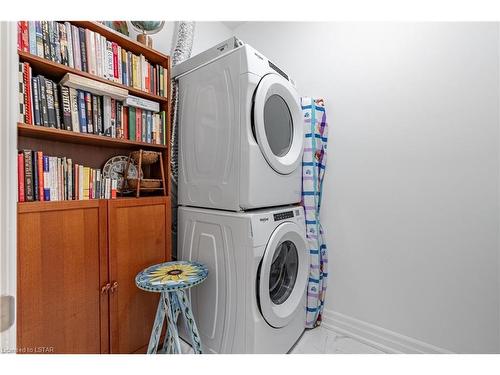 105-480 Callaway Road, London, ON - Indoor Photo Showing Laundry Room