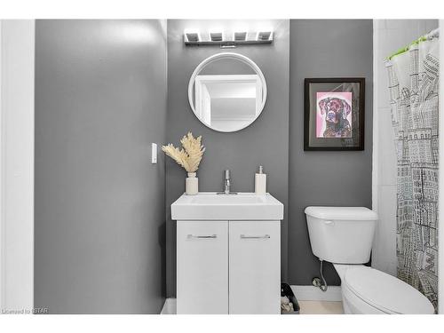 231 Parkview Drive, Strathroy, ON - Indoor Photo Showing Bathroom