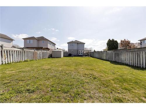 231 Parkview Drive, Strathroy, ON - Outdoor With Backyard