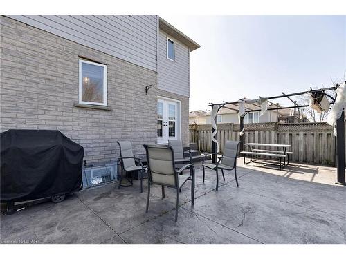 231 Parkview Drive, Strathroy, ON - Outdoor With Deck Patio Veranda With Exterior